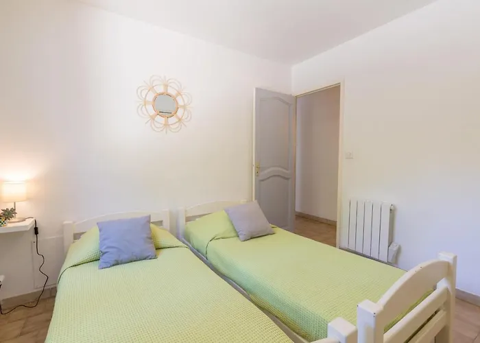 Villa La Grande Auguière, Familiale Et Spacieuse Au Cœur Du Vignoble Et à 300m De La