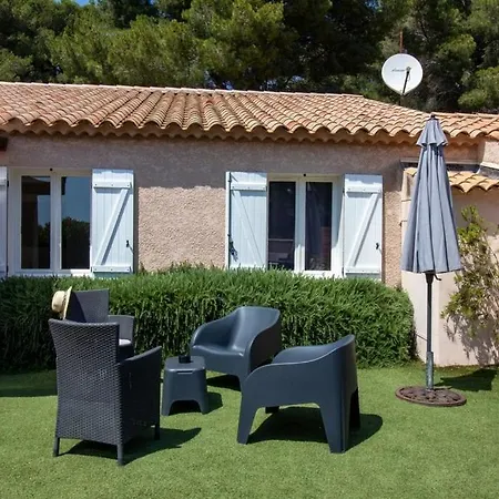 La Grande Auguière, Familiale Et Spacieuse Au Cœur Du Vignoble Et à 300m De La Villa *