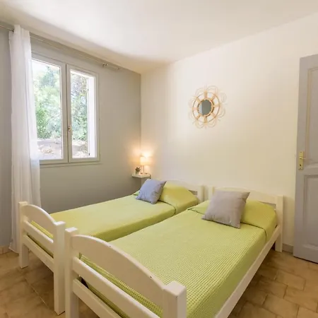 Villa La Grande Auguiere, Familiale Et Spacieuse Au Coeur Du Vignoble Et A 300m De La *